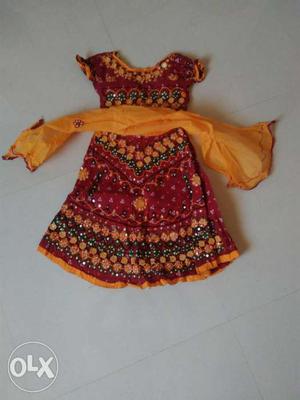 Ghagra choli size 4 to 5 years, almost new