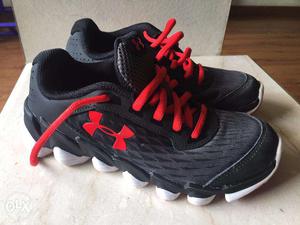 Kids Boys Under Armour (USA) Shoes, Excellent Condition !