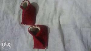 Newborn baby woolen handmade shoes