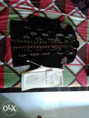 Set of sherwani for only 500 for about 10 to 11