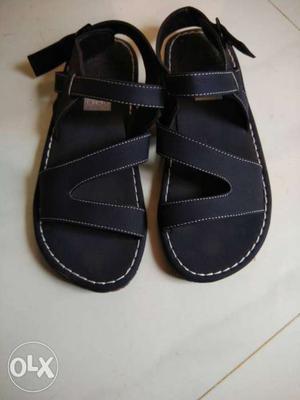 Toddler's Black Open-toe Slingback Sandals