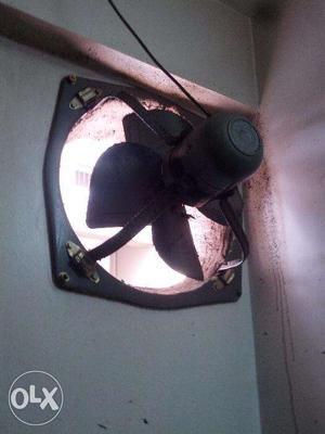 4 months old heavy duty exhaust fan for immediate sale.