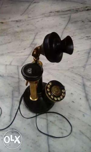 Black Rotary Dial Phone