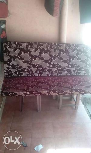 Black,gray, And Red Bench Chair