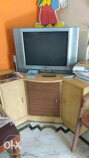 Corner TV unit 4 years old heavily built with
