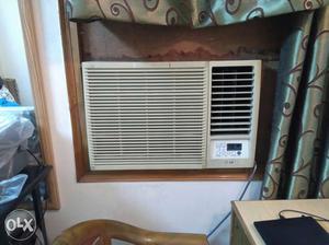 LG AC 1.5 ton air conditioner with remote