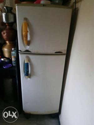 LG double door fridge just rupees  Negotiate