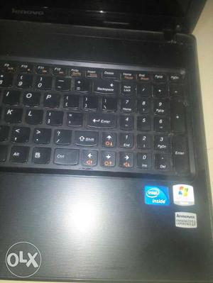 Lenovo leptop for parts or repairing screen is