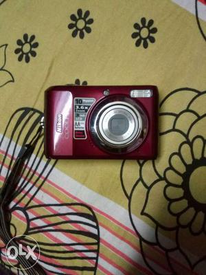 Nikon L20 point and shoot digital camera for sale