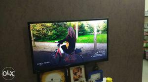 Noble Skiodo 42 inch Black LED TV