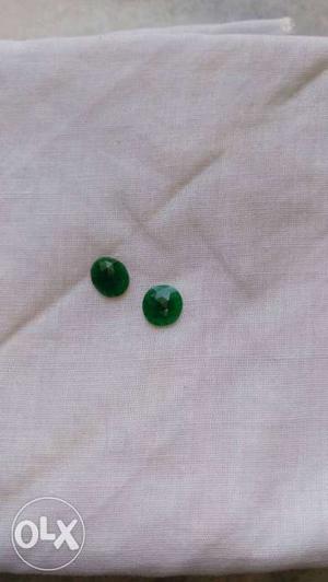 Pair of emerald weight 2.45 carats