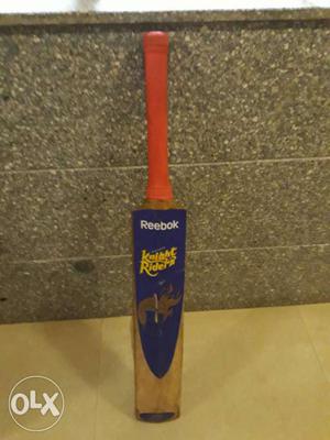 Reebok bat,only 2 months used,season (ball) bat