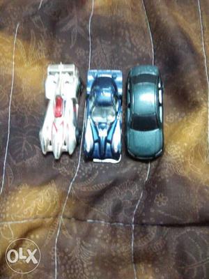 Set of three cars