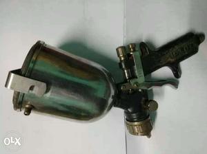 Stainless Steel And Black Paint Sprayer