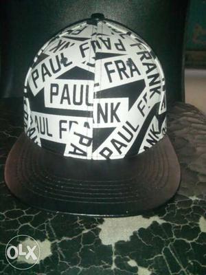 Want to sell my hat colour black and white (Paul