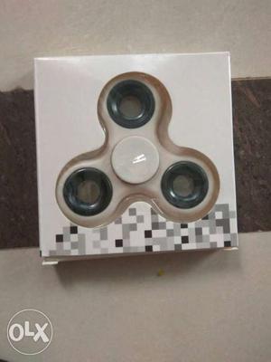White Fidget Tri-spinner In Box