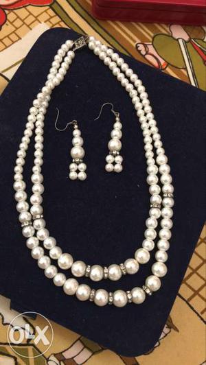 3 sets of pearl n antique with earings