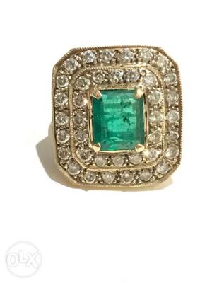 Antique Ring in emerald and diamond