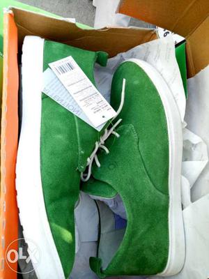 Benetton shoes gifted size UK 10 SELLING DUE TO