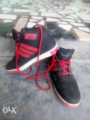 Black-and-red Adidas High-top Basketball Shoes