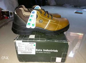 Brand new bata safety shoes size 9 and 8 is