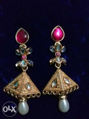 Jhumki style ear rings gold plating in just 400