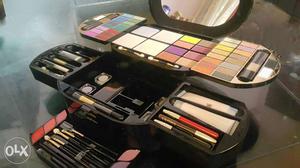Makeup Box Palette Dubai