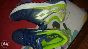 Pair Of Green-and-blue Lotto Basketball Shoes