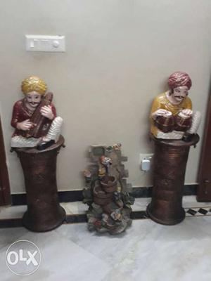 Set of three statues at only  not sold
