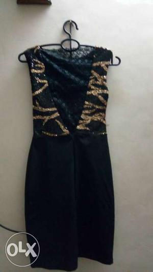 Women's Black And Brown Scoop-neck Sleeveless Dress