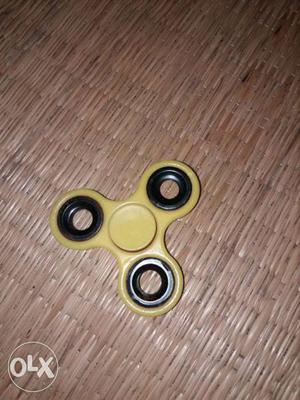 Yellow And Black Hand Spinner S