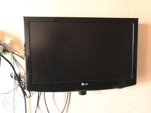 24 inch lcd lg tv. working in perfect condition