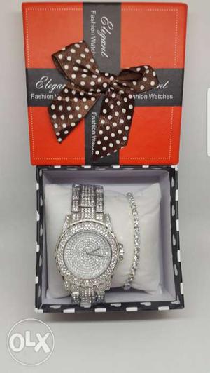 Daimond ladies watch for sales + Free daimond