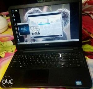 Dell laptob, 4gb ram, 2gb graphic card, 1tb hard