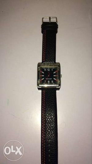 Fastrack watch excelent condition with one chain