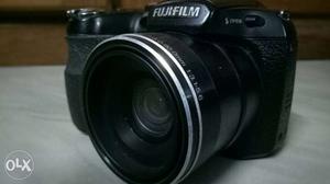 Fujifilm Shd 12 megapixel digital camera with 18x