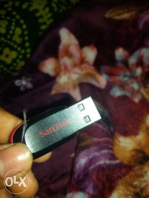 Good pendrive sandisk 4gb