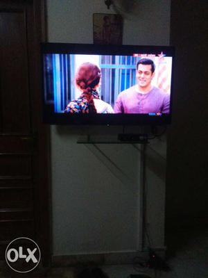 LED TV Sony R35C 40 inches. 1 year old. Fixed Price