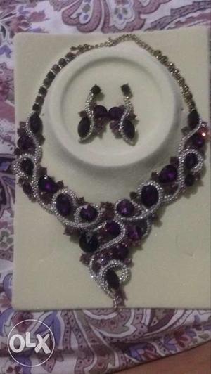 Latest designer jewellery at affordable rate.