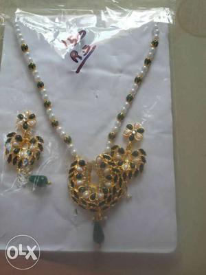 Necklace and earring for sale