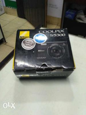 Nikon Coolpix S Box