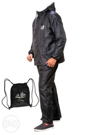 Raincoat at best price,selling it for promotion