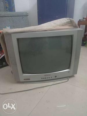Samsung 21 inch tv with remote av tv and good