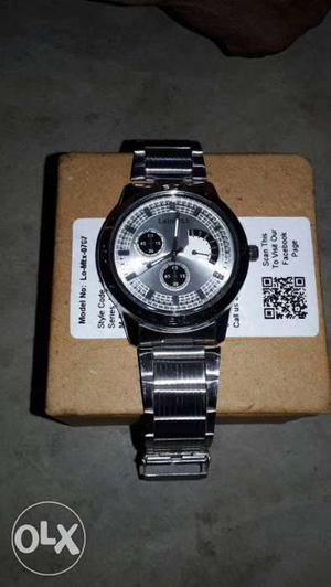 Silver Round Chronograph Watch With Link Bracelet