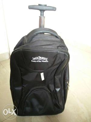 Travelling bag... with wheel's brand new