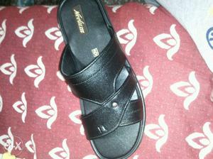 Unpaired Black Leather Sandal