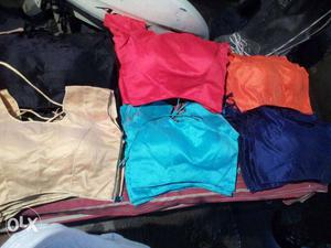 1 blouse Rs 200 all colours r available whole