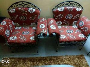 2 single seater sofa in impeccable condition at INR