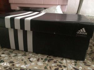 Adidas Casual shoes ! 100% original Size 10