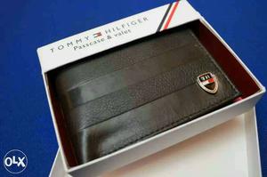 Black Tommy Hilfiger Leather Bifold Wallet In Box